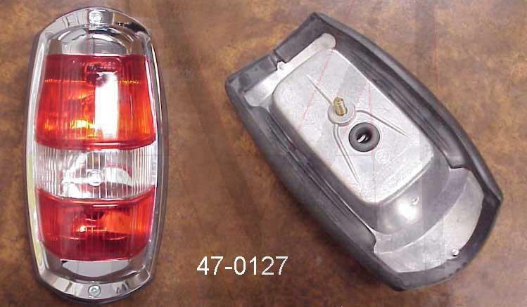 TAIL LIGHT ASSEMBLY